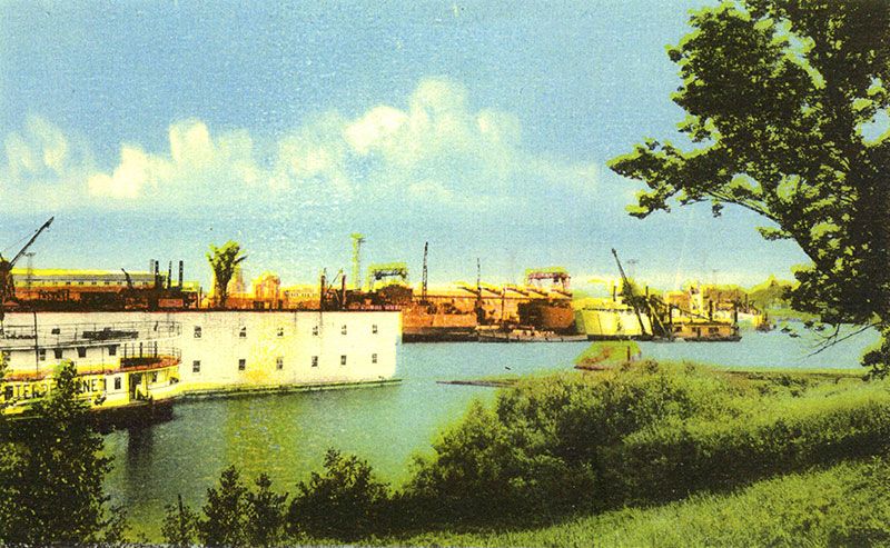 Photo colorée montrant le bateau Terrebonne sur la rivière Richelieu.